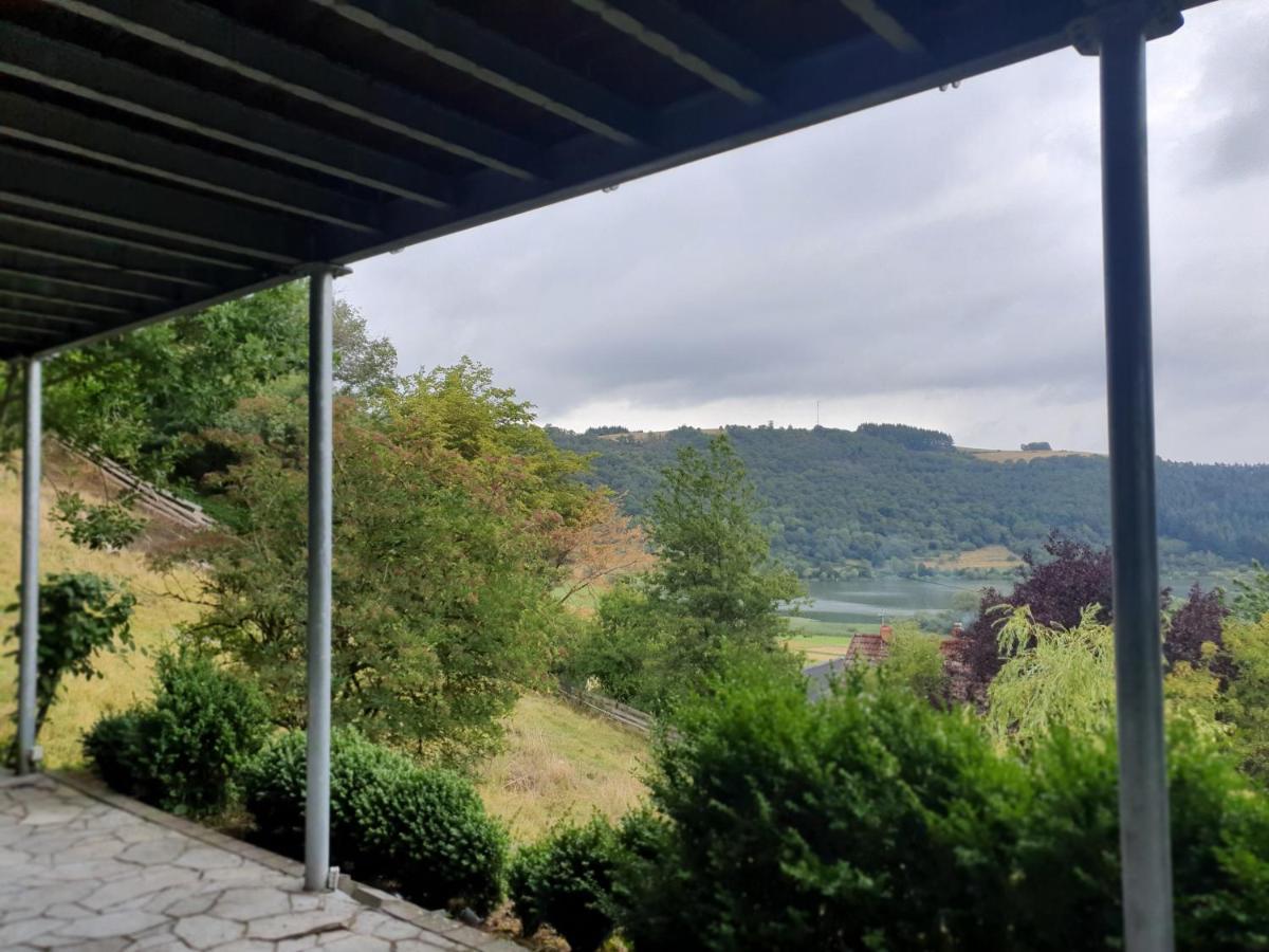 River Mosel Holiday Homes, Meerfeld Studio With A Lake View 外观 照片